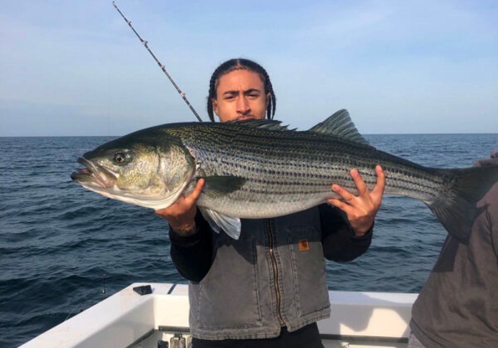 Frequently Asked Questions 3 best charter boats in new england-065